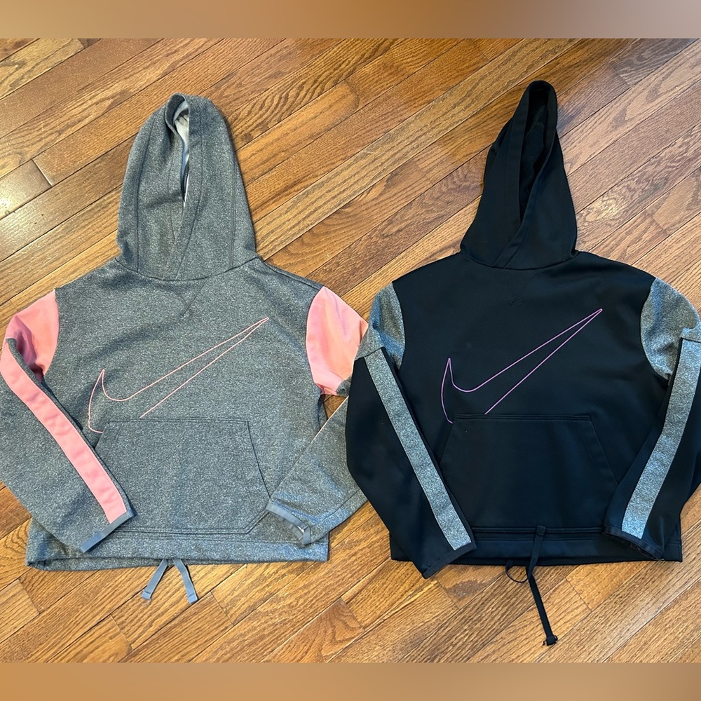 Youth medium crop hoodies